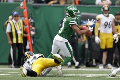 Jets cutting wide receiver Xavier Gipson after costly fumble in opener, AP source says