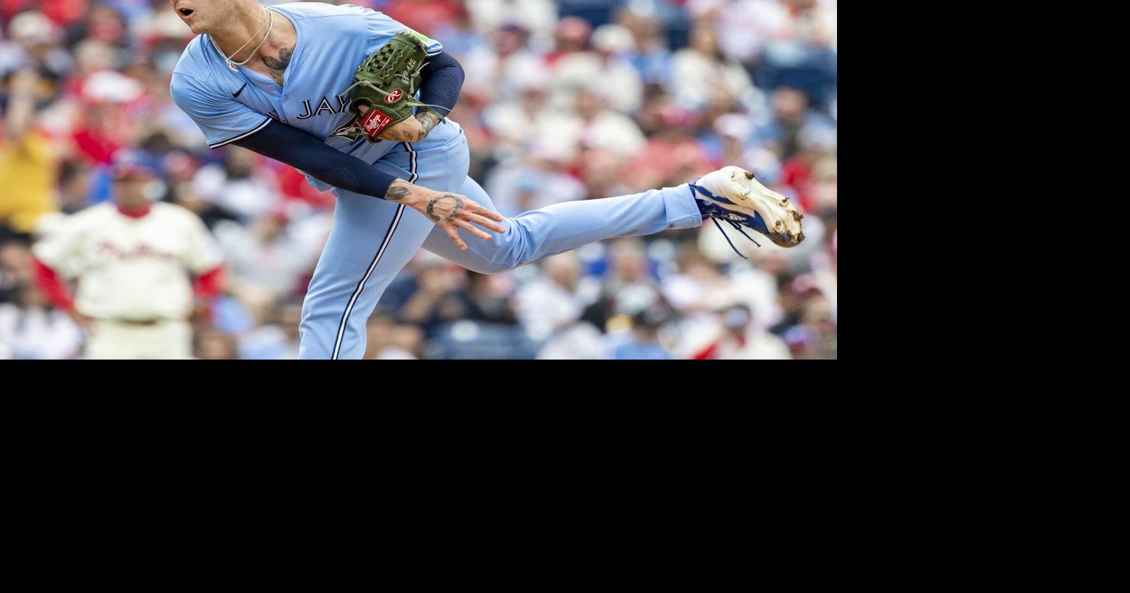 Blue Jays transfer right-hander Bowden Francis to 60-day injured list