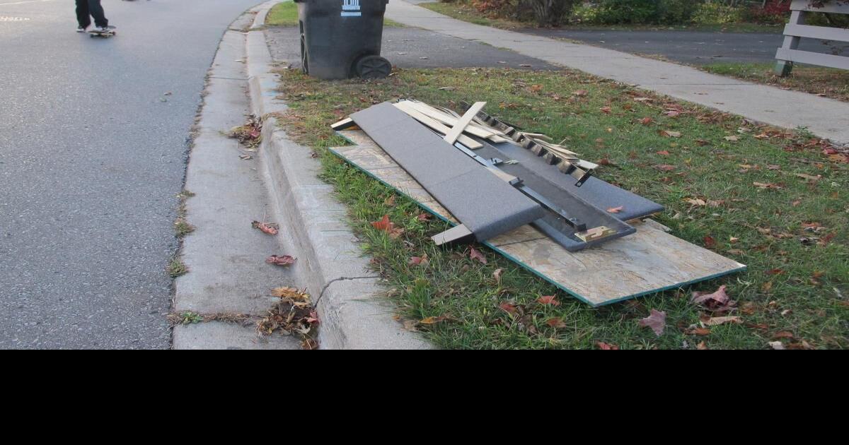 What’s up with Toronto’s whimsical garbage collection rules? Picking up