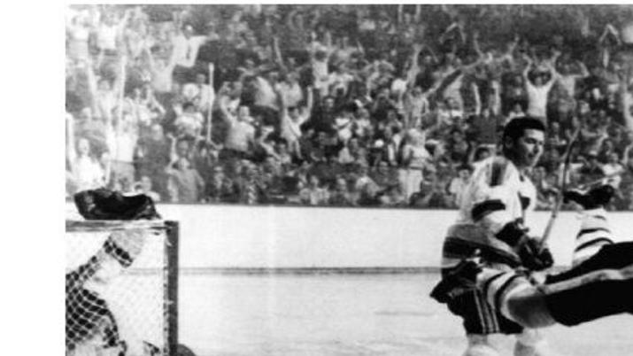 The other guy in the famous Orr photo, Sports