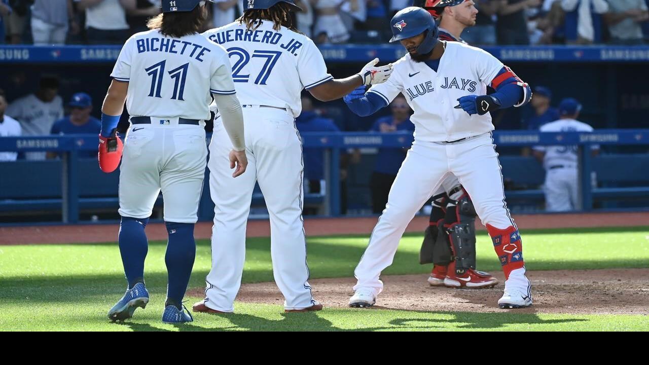 Vladimir Guerrero Jr. blasts home run in 2019 debut with triple-A