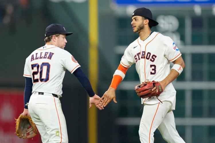 Alvarez hits 40th home run, Astros beat Royals 6-2 to move 1 game ahead ...