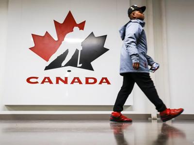 Ontario members sign on to Hockey Canada's dressing room policy