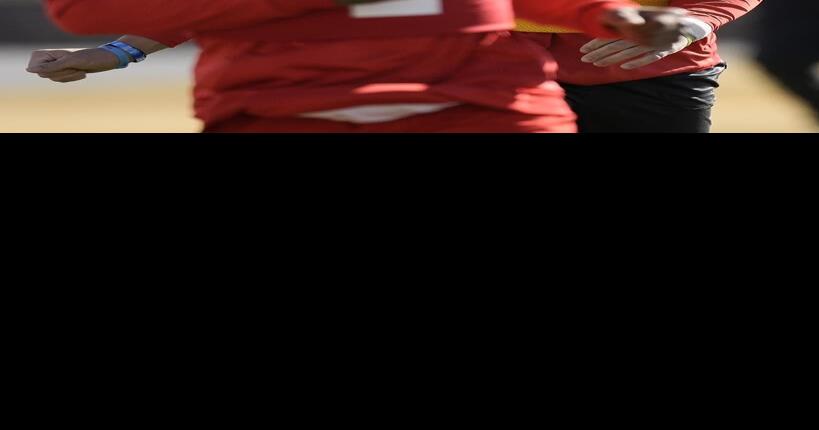 Chiefs put LG Joe Thuney on IR, activate RB Jerick McKinnon in finalizing Super Bowl roster