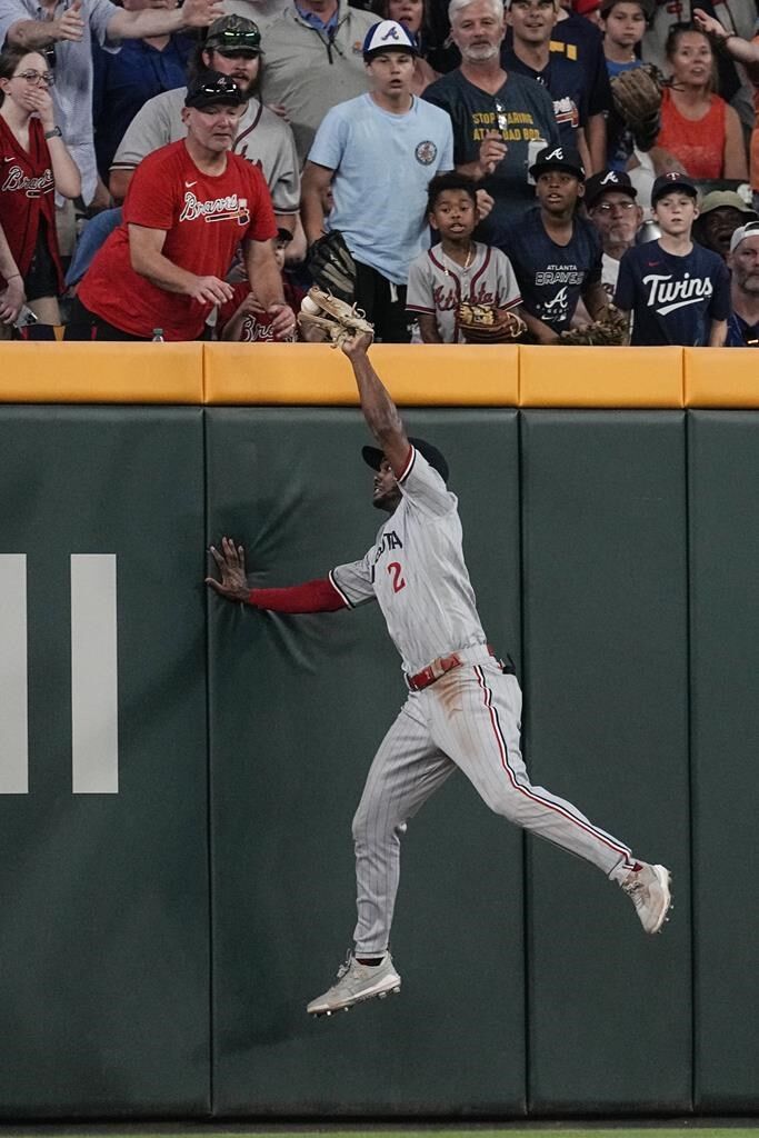 Acuña hits 2 HRs as power-hitting Braves keep rolling, beat Ryan, Twins 6-2