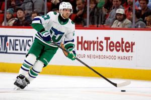 Jordan Staal scores in final minute to cap late 3-goal rally by Hurricanes for 5-4 win over Mammoth