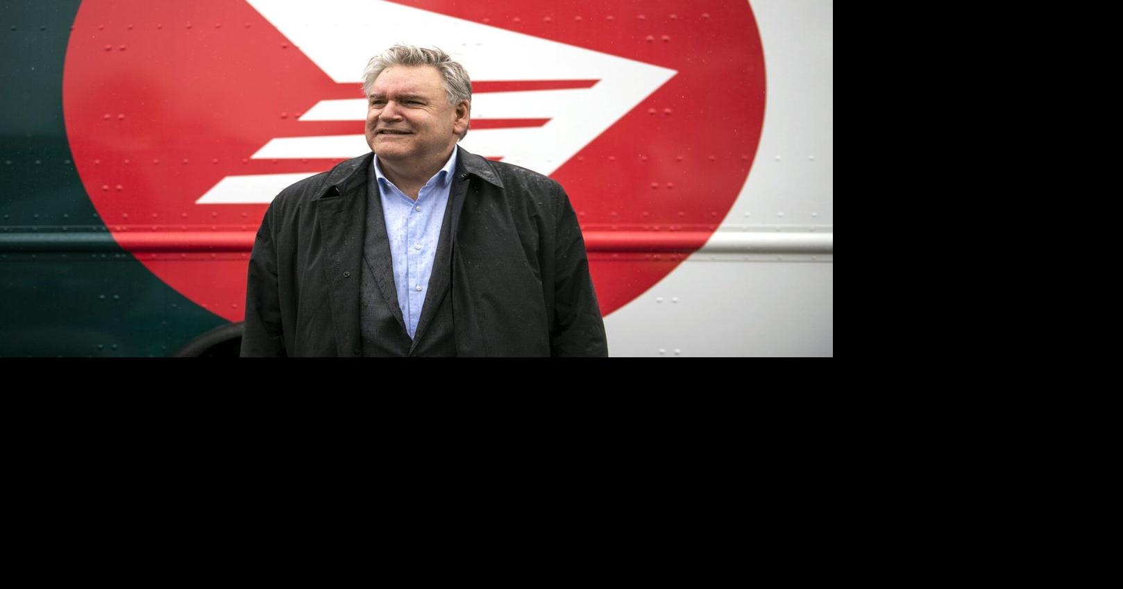 Canada Post CEO touts hints of recovery even as financial woes persist