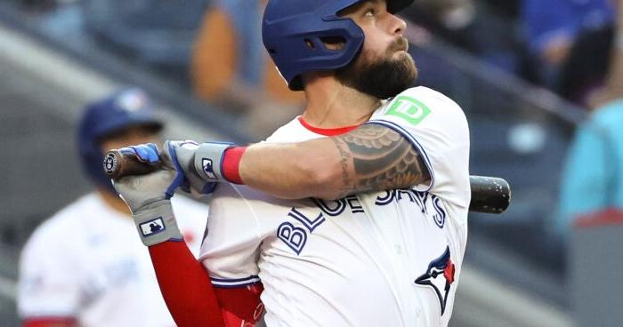 Blue Jays vs. Marlins: Pinango gaffes let one get away from Toronto