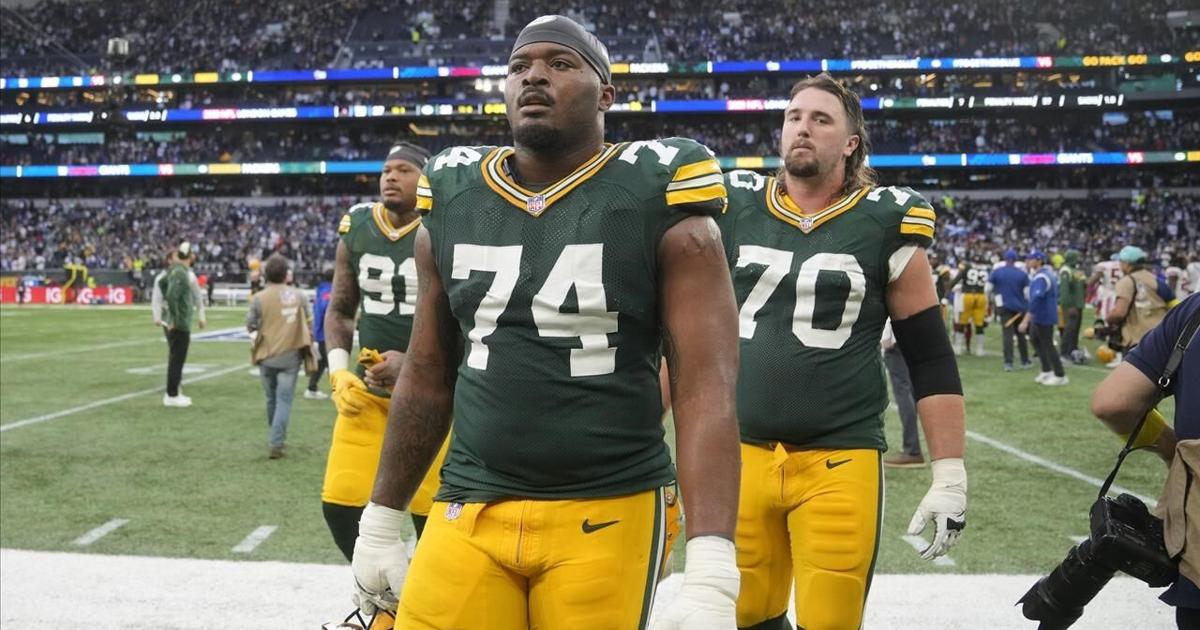 Packers stagger back home after surprising loss to Giants