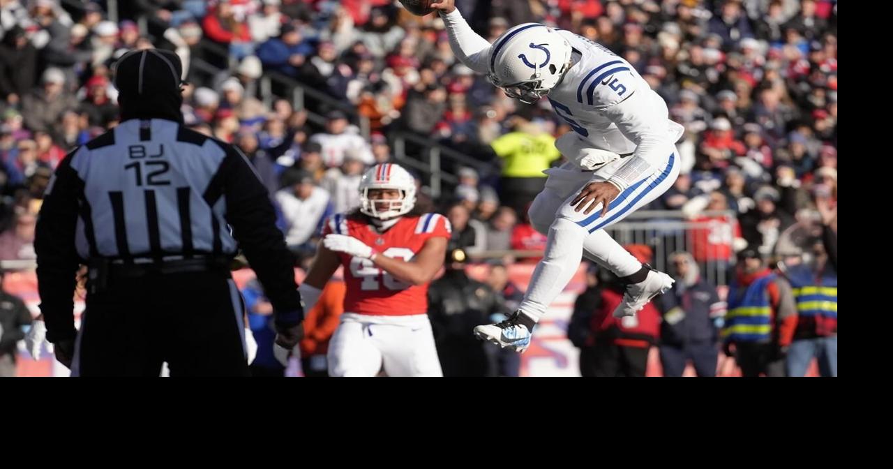Richardson throws for TD and runs for 2 with 12 seconds left as Colts beat Patriots 25-24