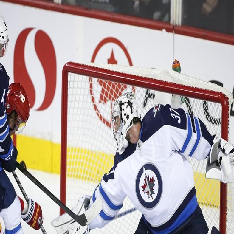 Dustin Byfuglien, Winnipeg Jets close to signing divorce papers: report
