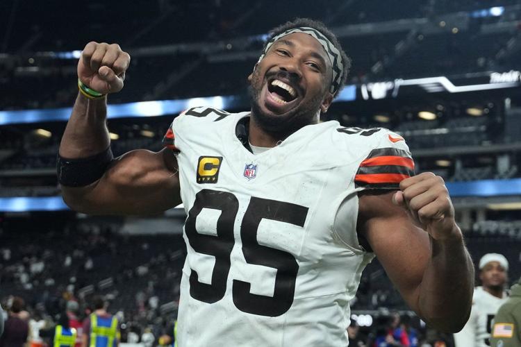 Shedeur Sanders wins his first NFL start Myles Garrett has three sacks