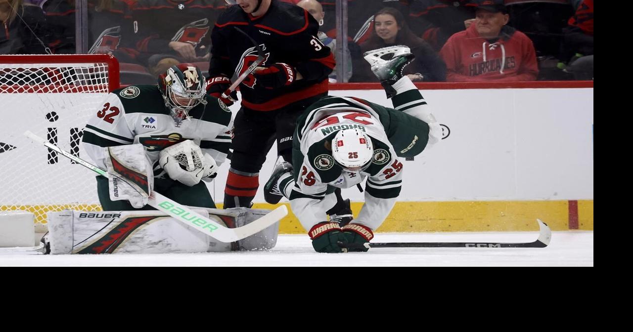 Filip Gustavsson makes 20 saves in the Wild's 4-0 victory over the Hurricanes