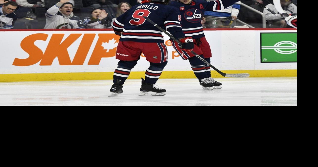 Comrie nets shutout, Jets beat Hurricanes 3-0 for seventh straight win