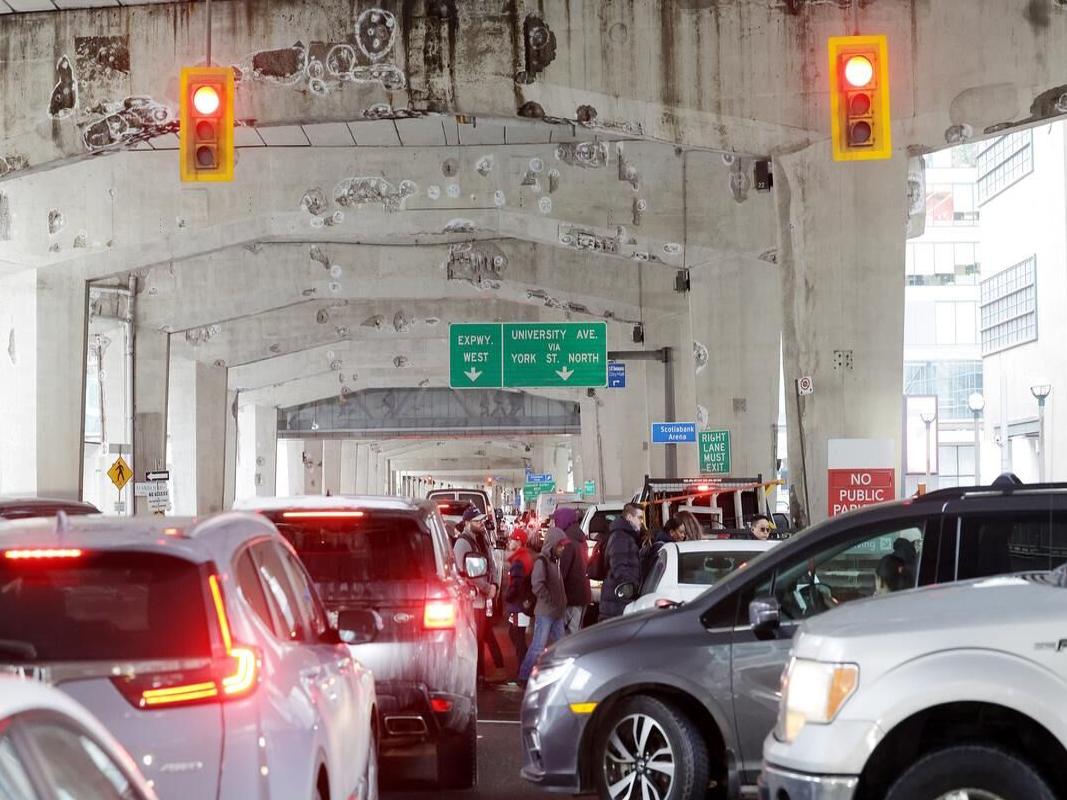 The Blue Jays President Wants To Make Traffic In Toronto Better For Fans  This Summer - Narcity