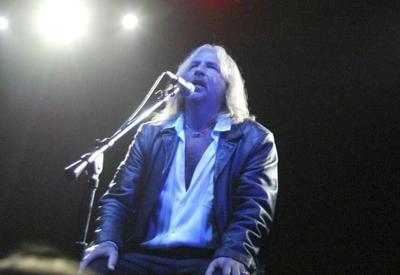 Jack Russell, lead singer of band Great White who was onstage during horrific '03 concert fire, dies