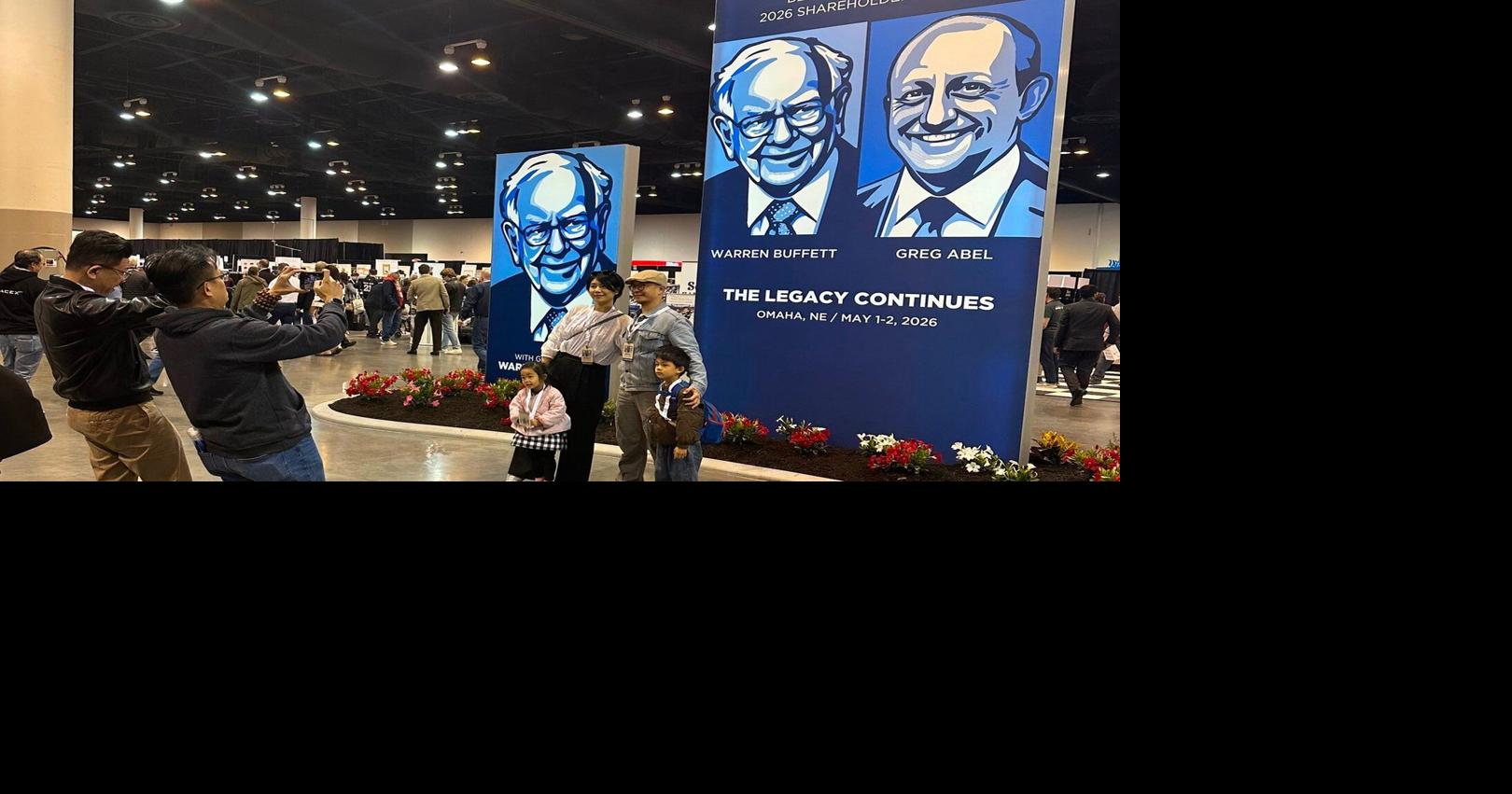 Crowd shrinks as Berkshire Hathaway's new CEO leads the annual meeting for the first time Saturday
