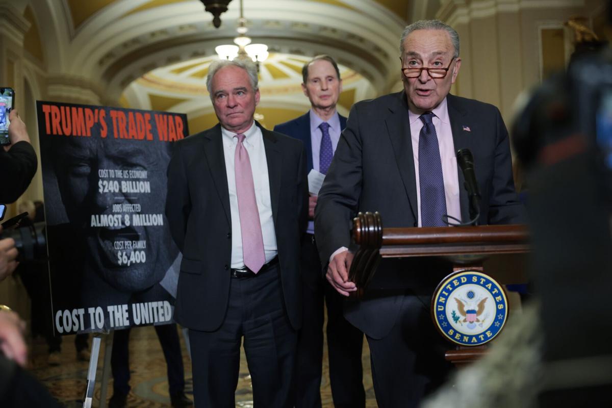 Live updates: Carney suspends campaign to hold tariff meetings