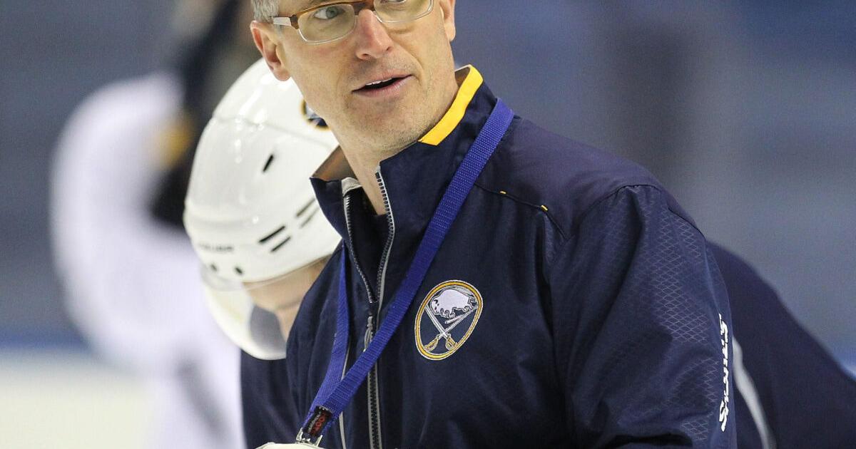 Maple Leafs-Sabres brawl: Fans blame Buffalo coach Ron Rolston