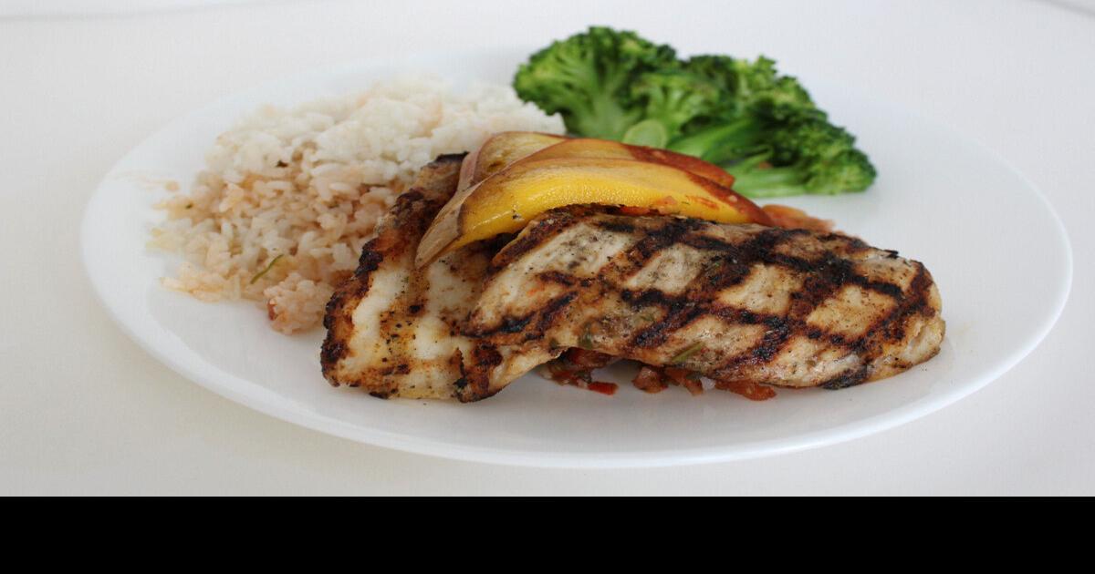 Moxie’s mango chipotle chicken gets two thumbs up — with a few tweaks