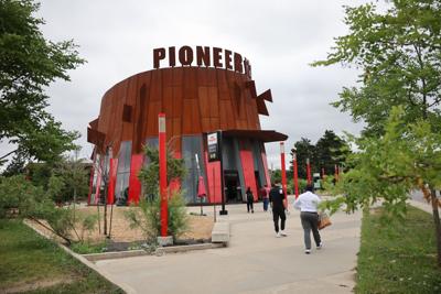 Pioneer_02.JPG