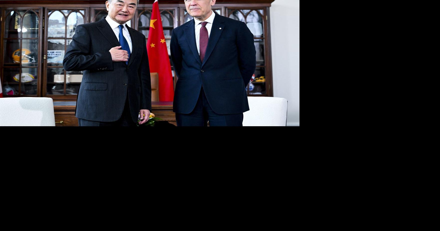 Top Chinese diplomat hints at more trade in visit to Canada