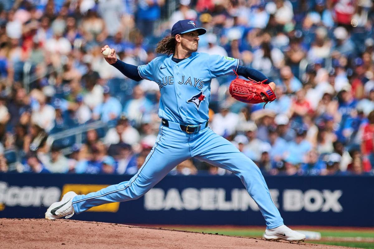 Blue Jays trade Kevin Gausman to Chicago Cubs: reports
