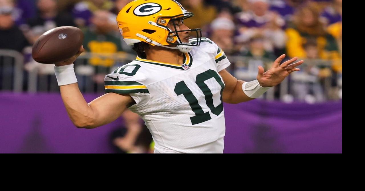 Packers hope to build momentum for the playoffs as they seek 12th straight win over Bears