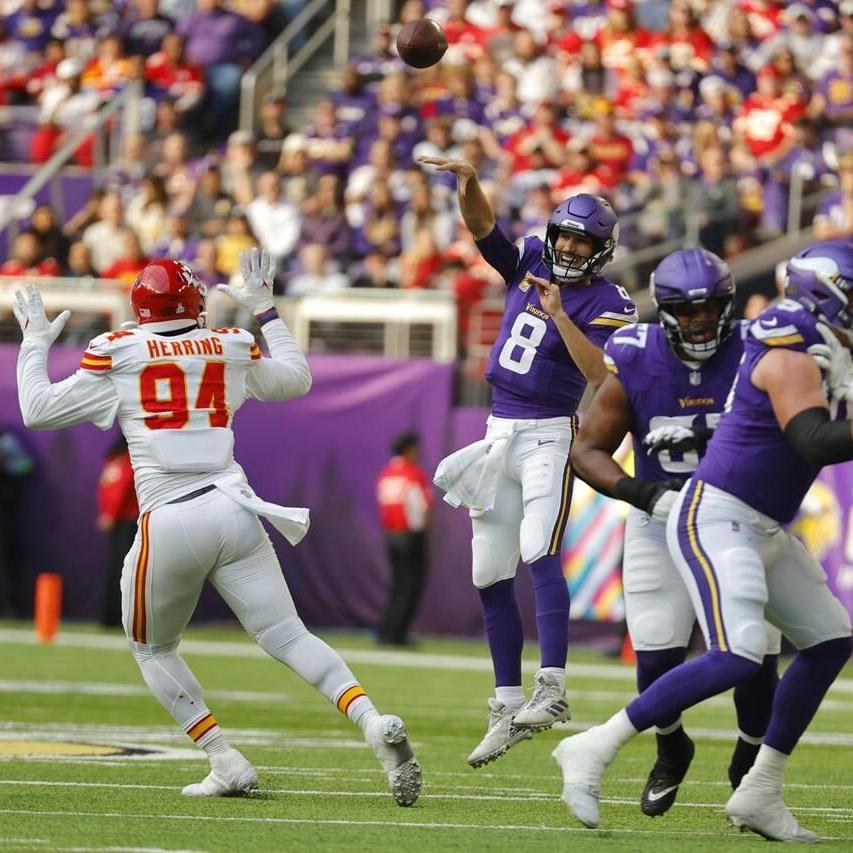 Chiefs beat Texans for first playoff win since 1994 - The Columbian