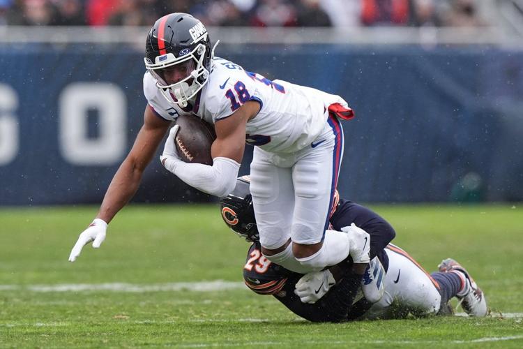 Fantasy plays: Players to start and sit for NFL Week 11