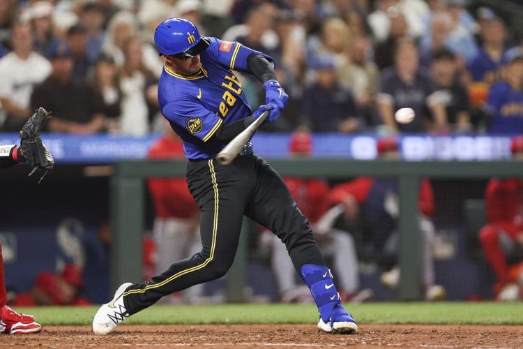 Mitch Garver hits go-ahead homer as Mariners top Angels 2-1, remain in tie atop AL West