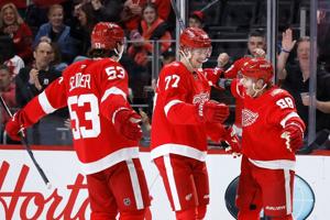 Larkin's hat trick, Seider's career night lead Red Wings to crucial win over Flyers, 6-2