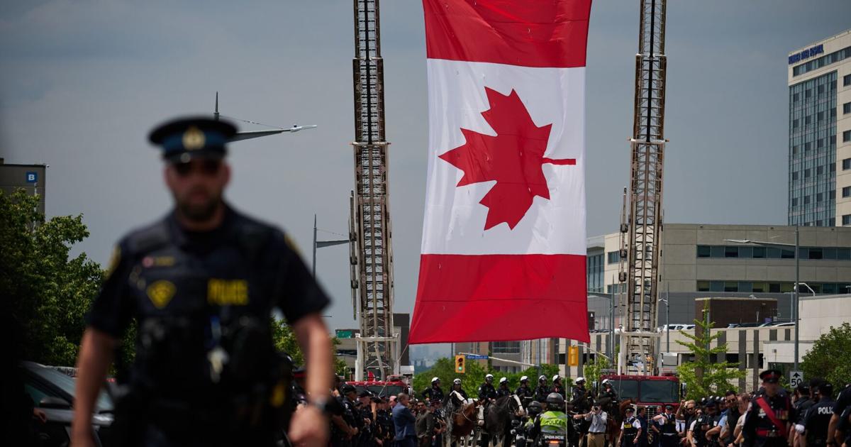 Accused in cop’s death worked for hired-gun network: sources