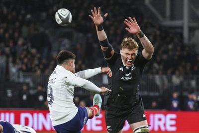 All Blacks make 3 changes for the 2nd test against France