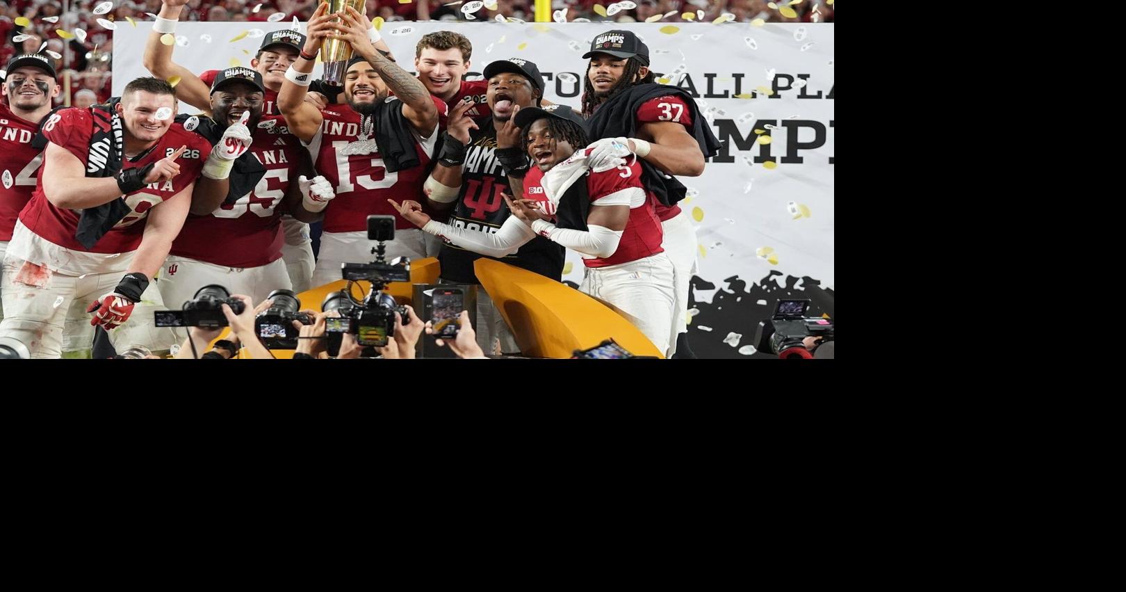 College Football Playoff to remain at 12 teams after SEC and Big Ten fail to agree on expansion