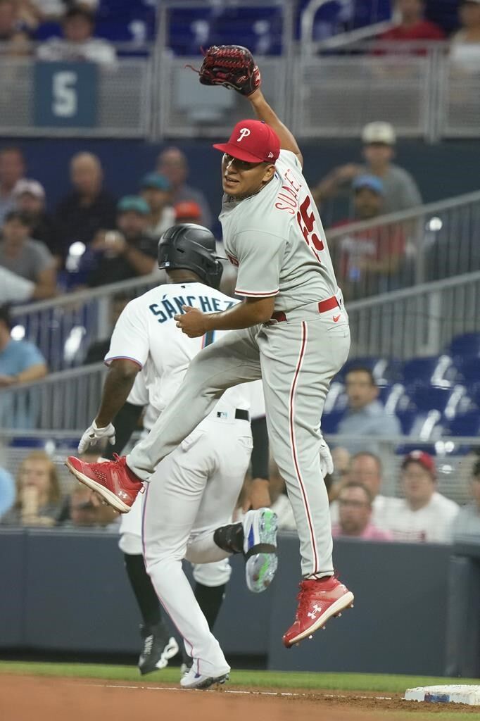 Castellanos slugs 2-run homer in 9th inning as Phillies rally to beat the  Marlins 3-1