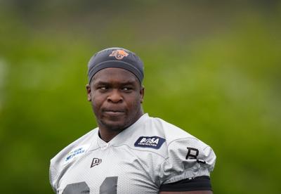 Canadian Una working toward a spot on B.C. Lions' offensive line