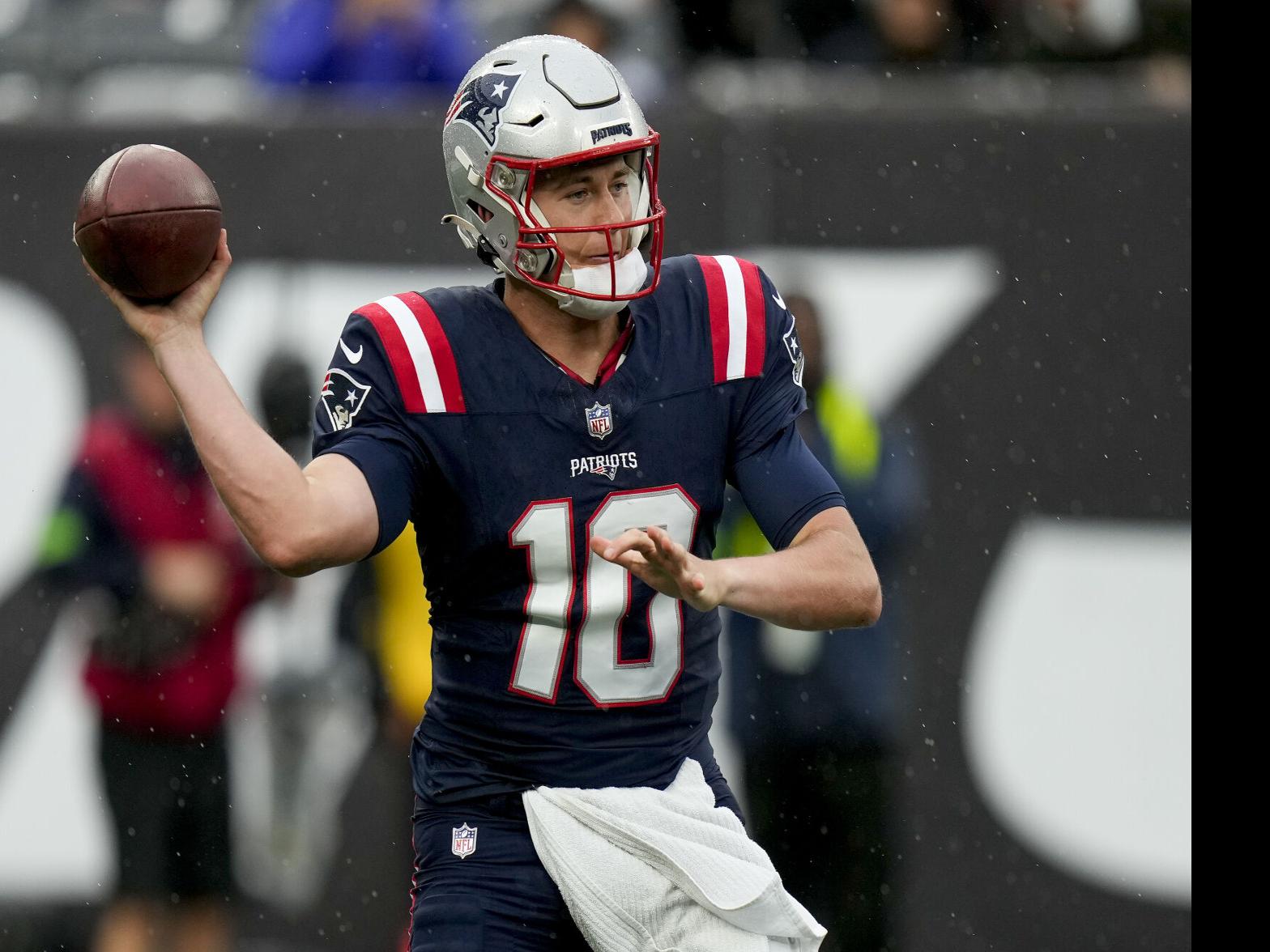 NFL Week 4 underdog picks: Bet on the Dolphins and Patriots