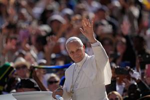 Pope praises US radio and TV preacher Fulton Sheen as an inspiration ahead of his beatification