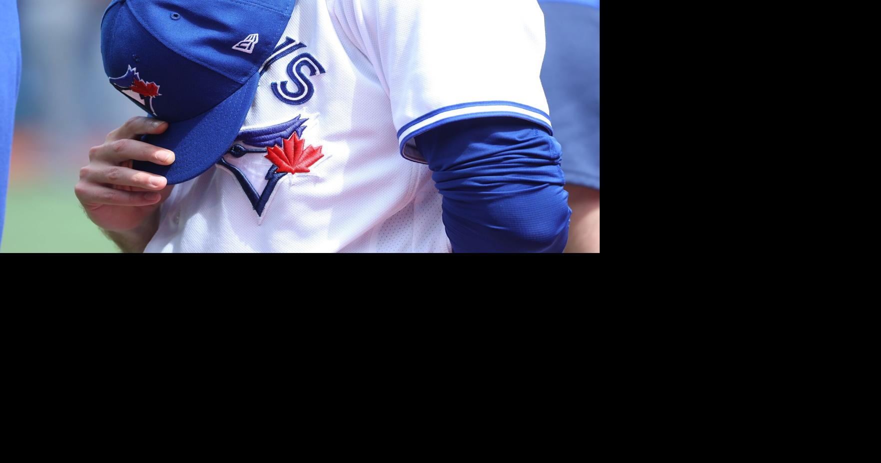 Blue Jays take a stand for the anthems, and for each other