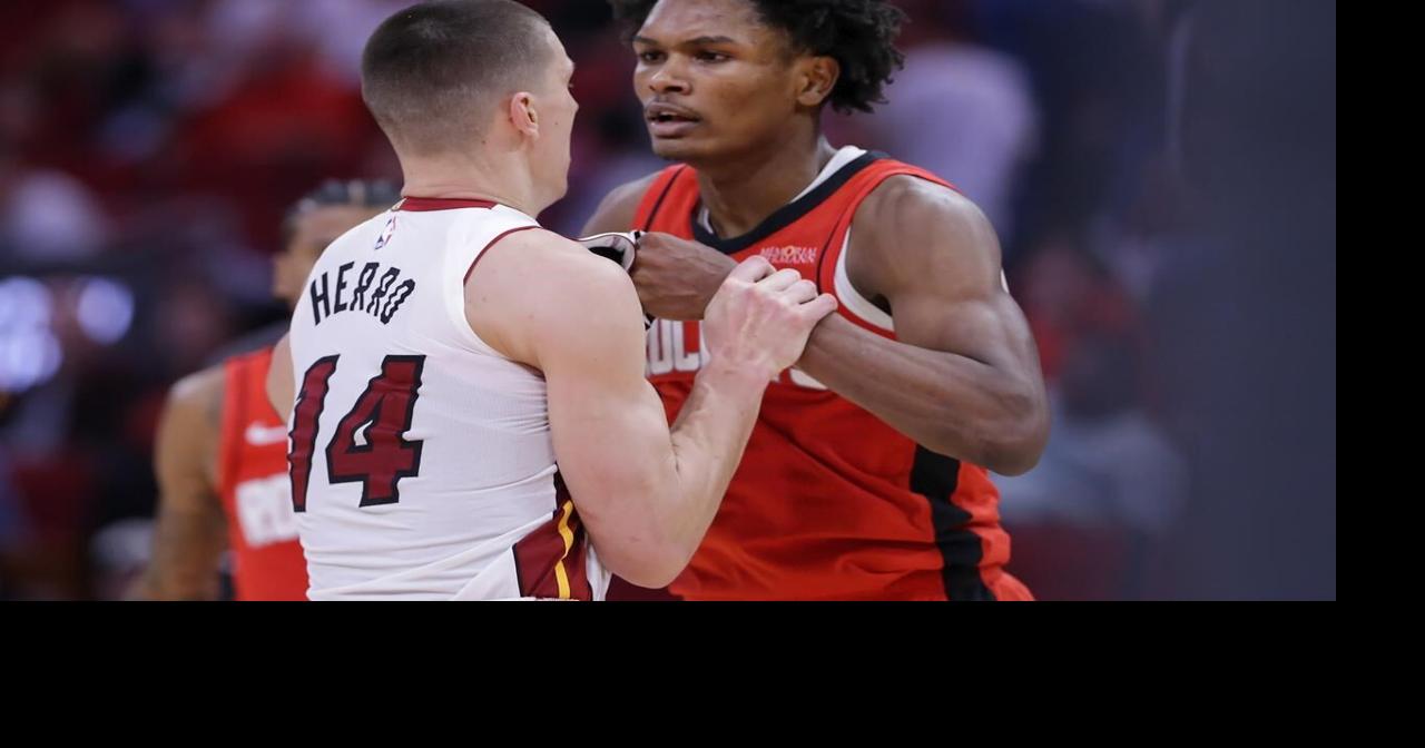 Tyler Herro scores 27 before ejection in Heat's 104-100 win over Rockets