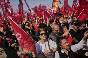 Hundreds of thousands rally in Istanbul in support of imprisoned mayor