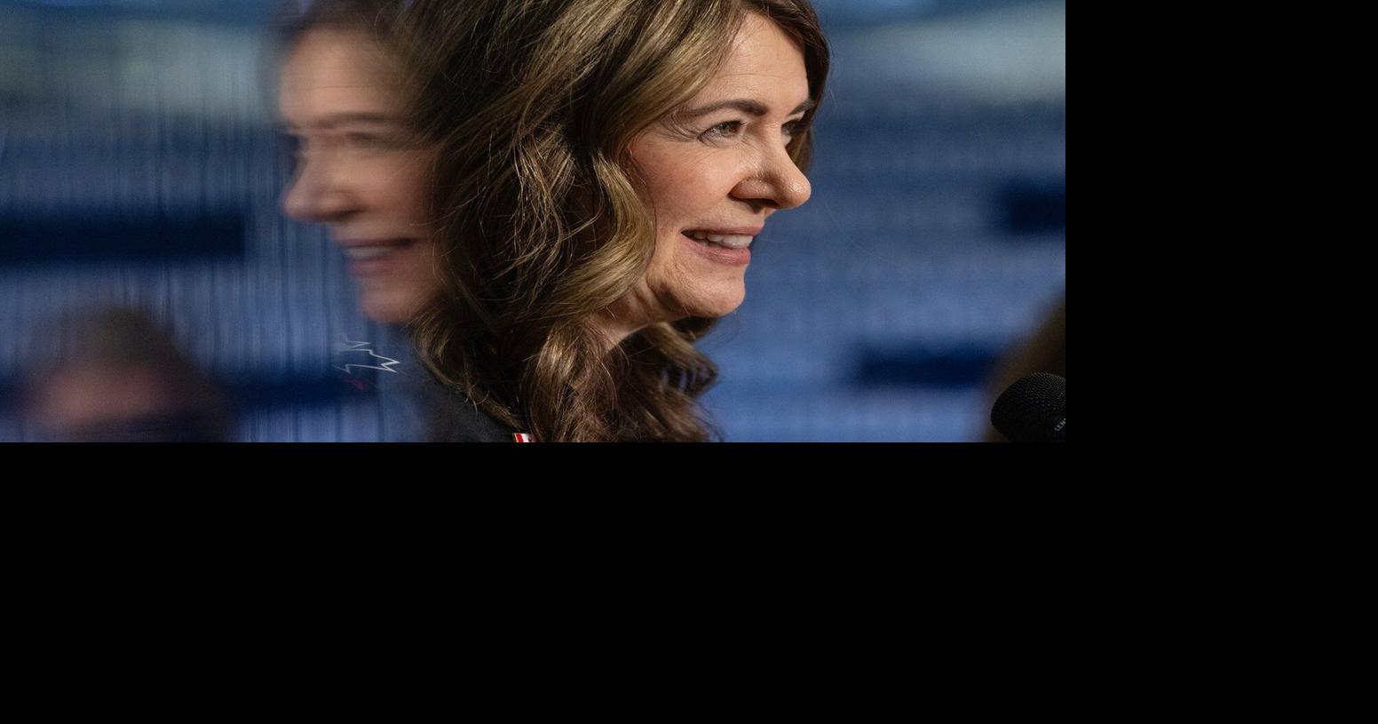 Alberta's Smith hopes to balance budget even with moderate oil prices