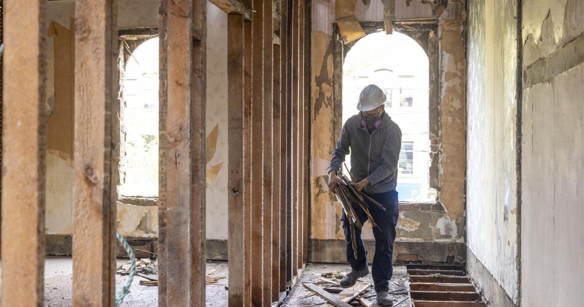 Why Toronto paid $40,000 more to tear down a house by hand
