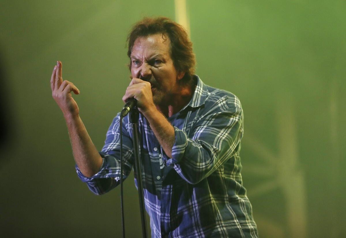 Pearl Jam reveals new album, world tour to start in Vancouver