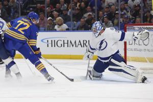 Cozens scores game-winning goal in OT, lifts Buffalo Sabres to 3-2 win over Tampa Bay Lightning