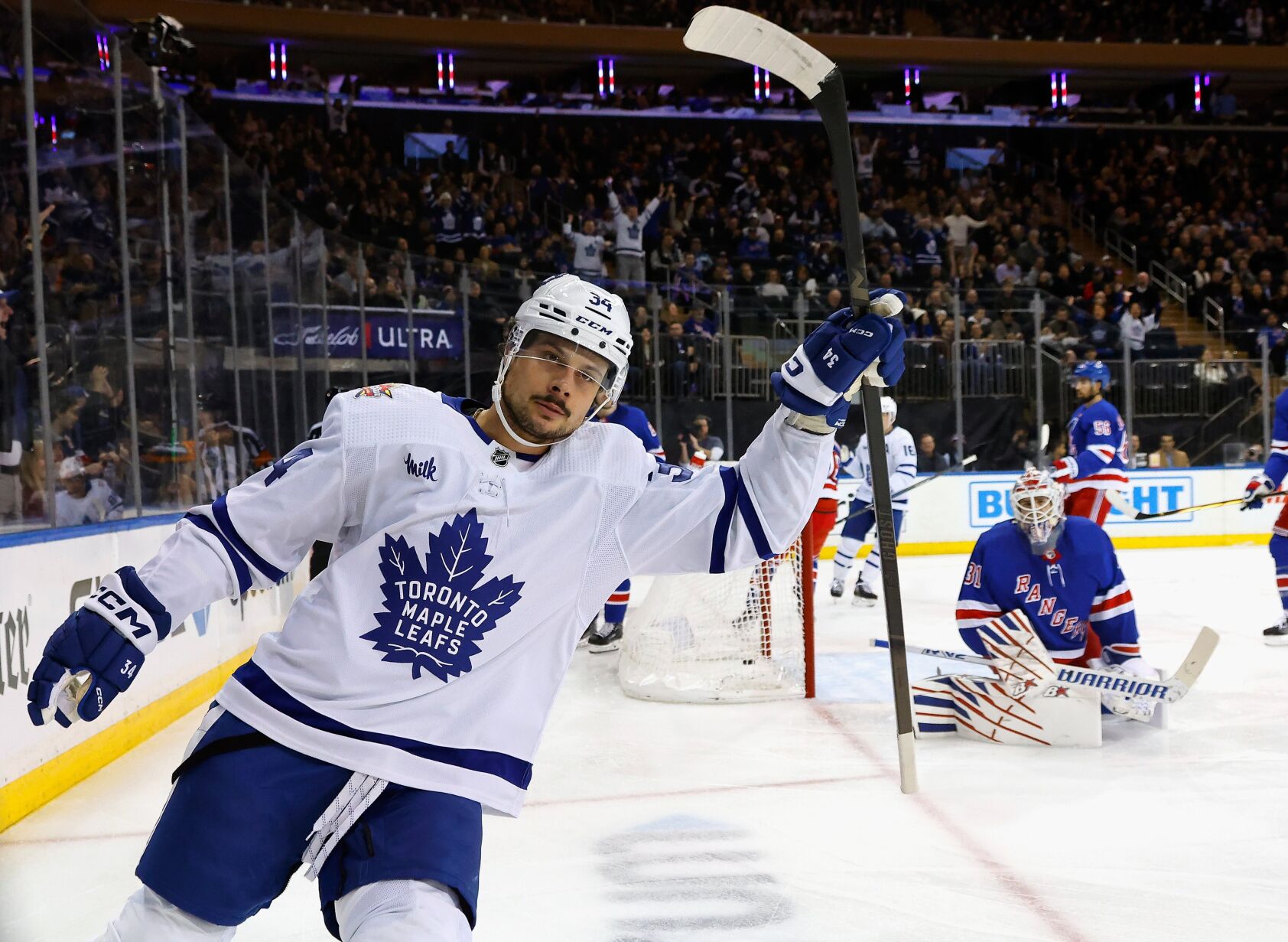 Auston Matthews Stars As Maple Leafs Thump Rangers