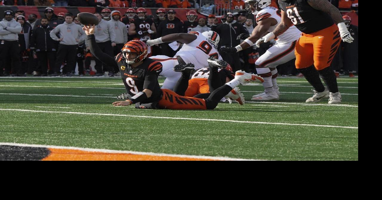 Burrow throws 3 TD passes and Bengals keep playoff hopes alive with 24-6 victory over Browns