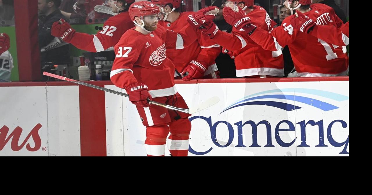 Red Wings overwhelm Kraken 6-2 for 7th straight win