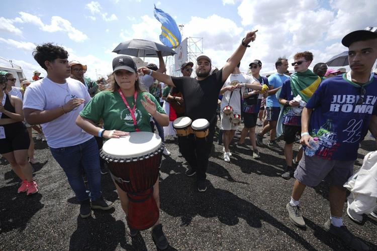 A half-million young Catholics invade Rome, awaiting Pope Leo XIV at Holy Year youth festival